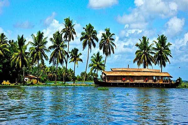 Journey to Kerala – God’s Own Country with Ajay Modi Travels