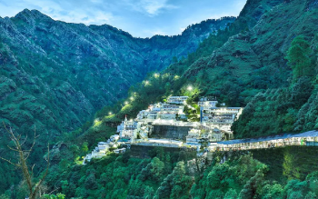 Unleashing the Spiritual Journey - Vaishno Devi Tour