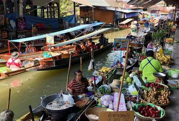 From Floating Markets to Sky Bars: Thailand Through a First-Timer’s Lens