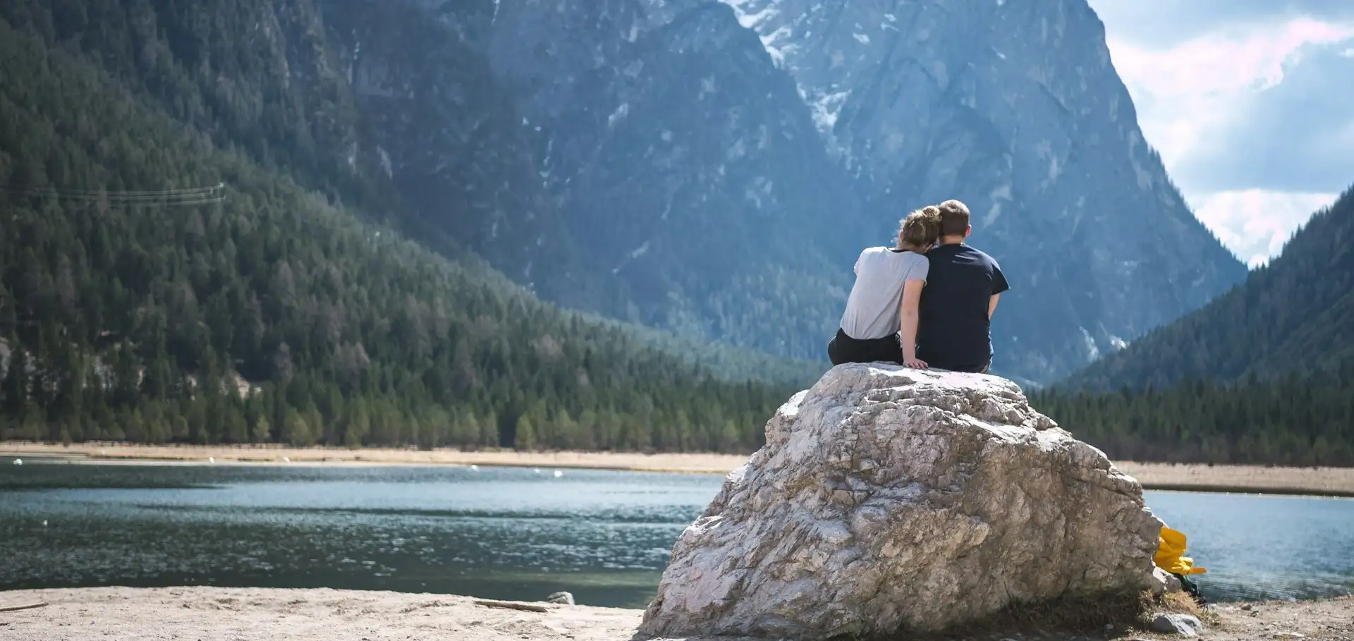 Offbeat Honeymoon Destinations in India for Unique Experiences