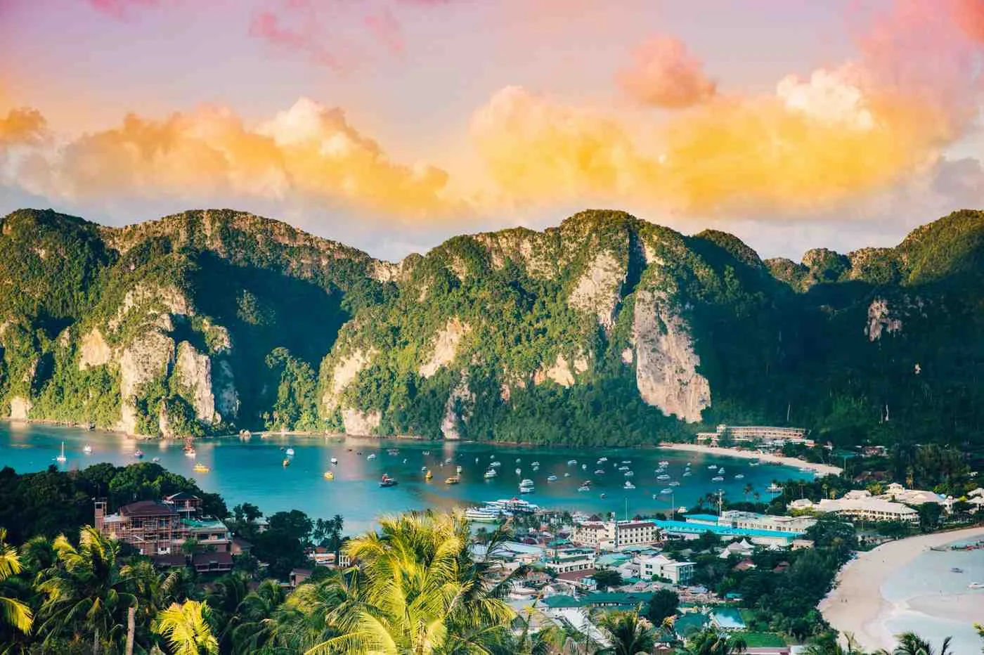 Thailand Tour Packages for Summer vs Winter: When Should You Travel? 