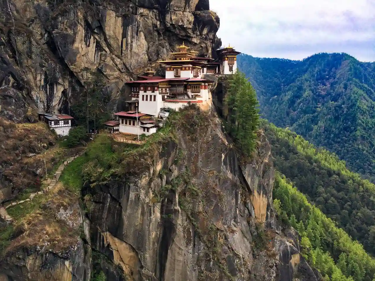 Trekking in Bhutan for Beginners: Trails, Preparation & What to Expect